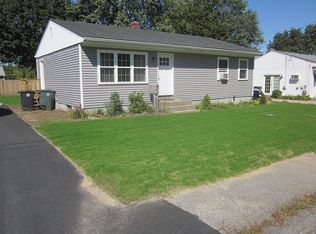 7 Deborah Ave, Coventry, RI 02816