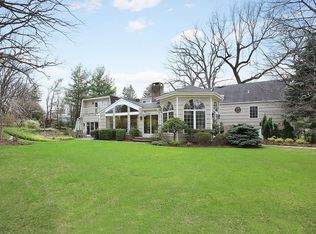 22 Oak Park Dr, Morristown, NJ 07960