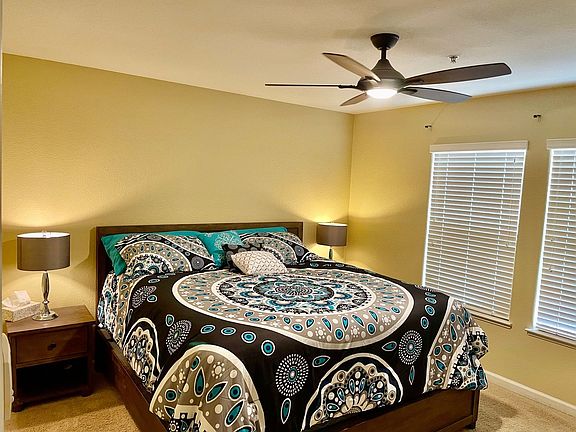 5th image of 3301 N Park Dr Unit 2915