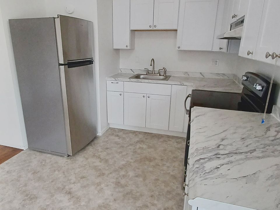 1st image of 1609 3rd St #A