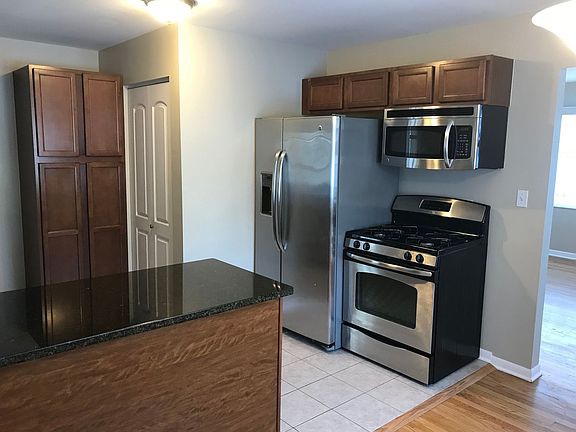 2nd image of 4521 Lilac Ave