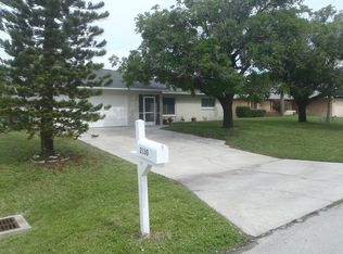 2130 SW Santa Barbara Pl, Cape Coral, FL 33991