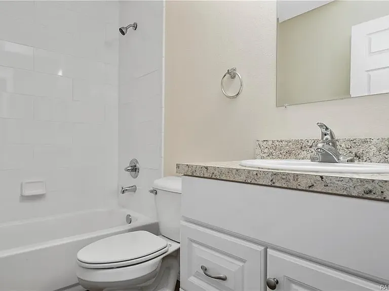 6022 E Tremont St — Photo 11