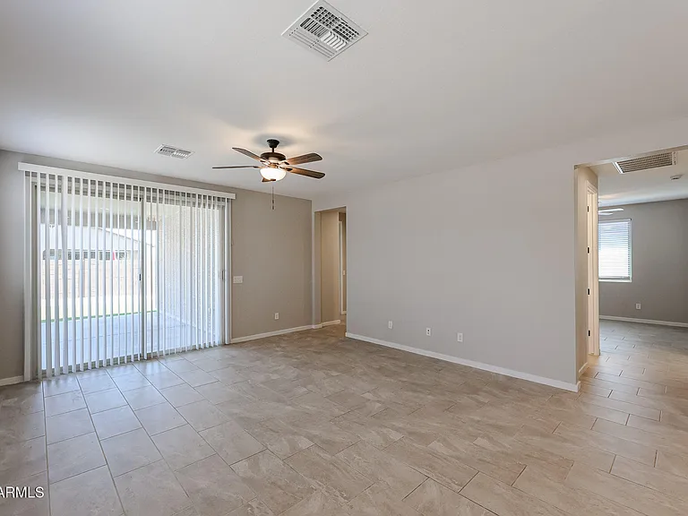 10813 W Tonto St — Photo 6