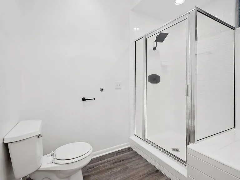 4532 Murietta Ave — Photo 31