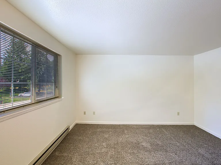 Campus Landing Apartments — Photo 27