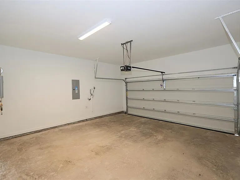 15579 Fringe Tree Rd — Photo 28