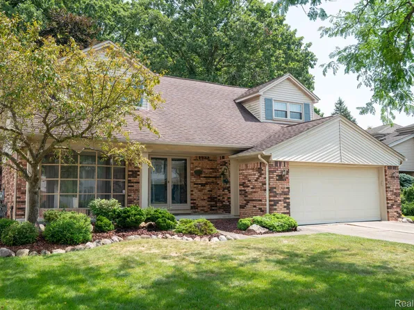 20259 Wellesley St, Riverview, MI 48193