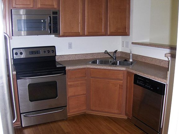 2nd image of 124 Town Center Dr