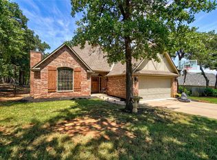 841 White Tail Ct, Guthrie, OK 73044