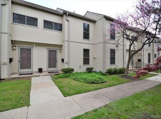 1944 Hyde Park Rd, Detroit, MI 48207