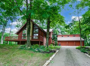 610 Hornwood Dr, Springfield, OH 45504