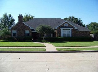 2406 Hanover Ct, Rowlett, TX 75088