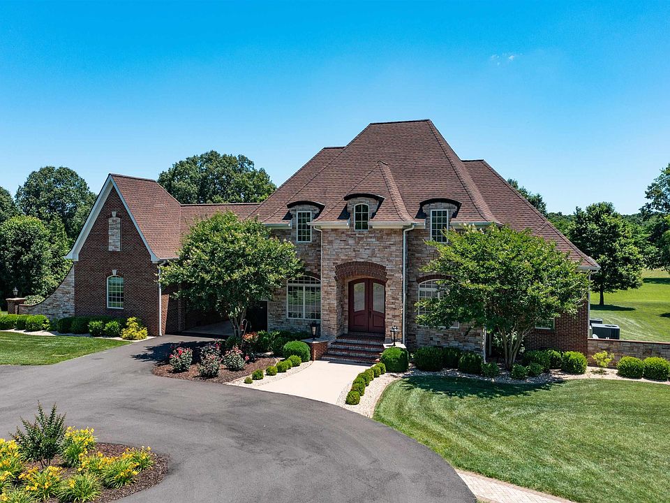 1st image of 254 Bridlewood Dr