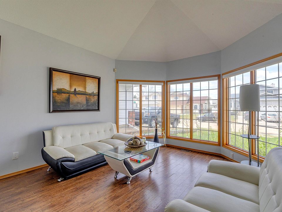 1st image of 15411 67a St NW