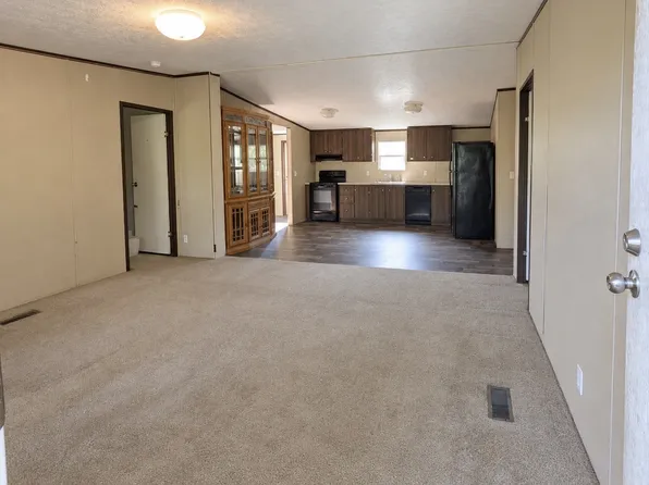 123 Washington Ave, Camden, TN 38320