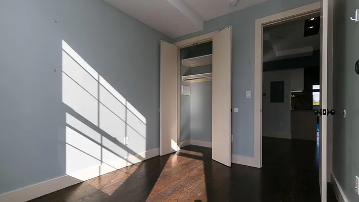 Rented by Nooklyn NYC LLC | media 9