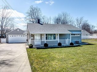 7734 Miami Rd, Mentor On The Lake, OH 44060