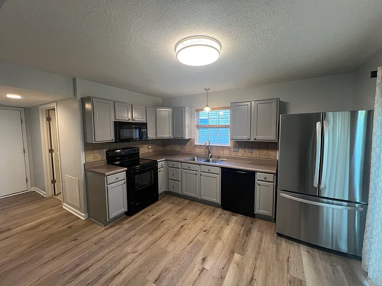 6635 W Odessa Way — Photo 34