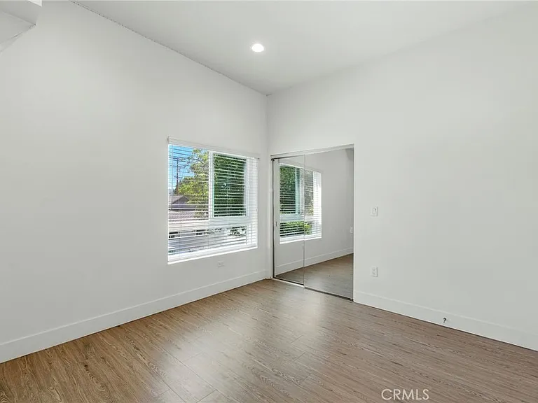 4461 Tujunga Ave #102 — Photo 24