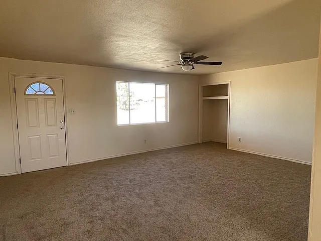 3 bed, 1040 sqft, $1,100 — Photo 3