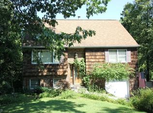 23 Ridge Pl, Ringwood, NJ 07456