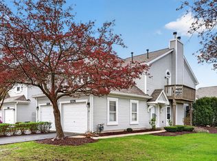 1226 Rhodes Ln #1226, Naperville, IL 60540