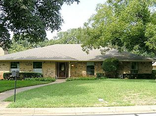 2100 Franklin Dr, Arlington, TX 76011