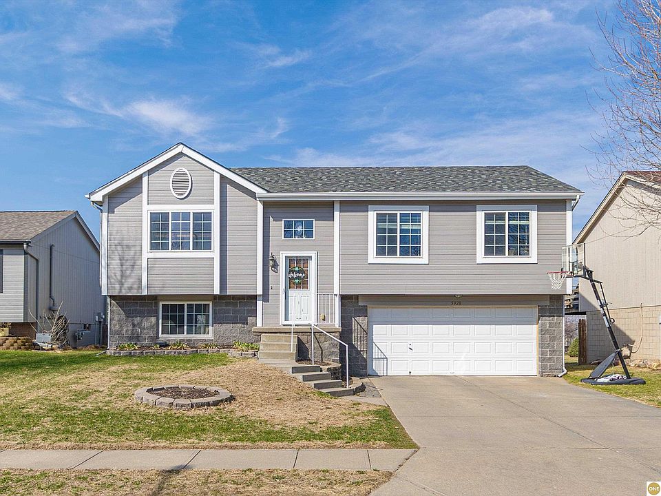 1st image of 5928 S 186th Ave