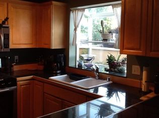 535 N 103rd St APT A, Seattle, WA 98133