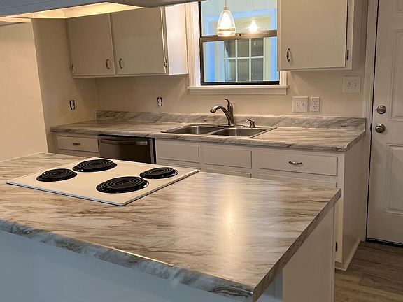 2nd image of 5384 Dawn Ct #B