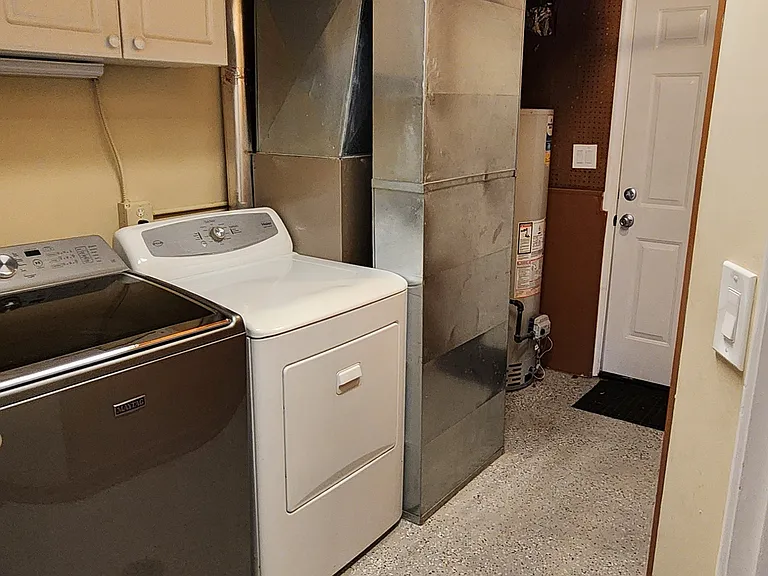 551 W Park Ave #A — Photo 14