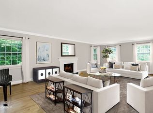 114 Rocky Brook Rd, New Canaan, CT 06840