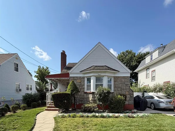 146 Elm Street, Valley Stream, NY 11580
