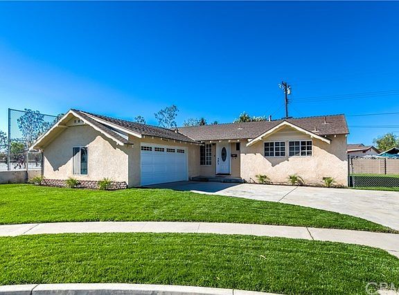 3rd image of 9363 Via Vista Dr