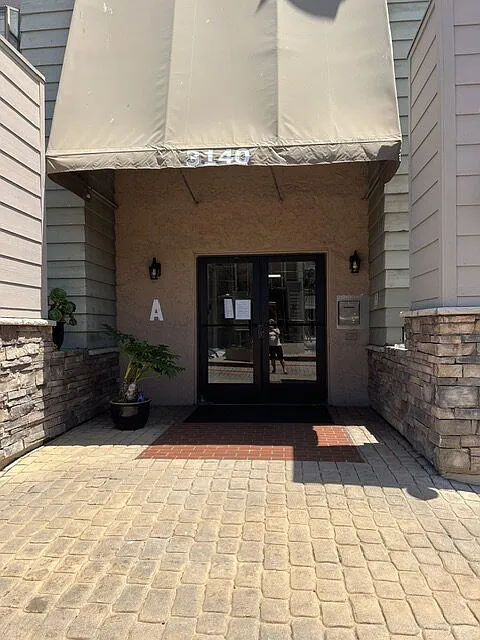 2 bed, 2.0 bath, 760 sqft, $2,600 — Photo 4