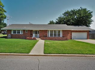 1003 E Proctor Ave, Weatherford, OK 73096