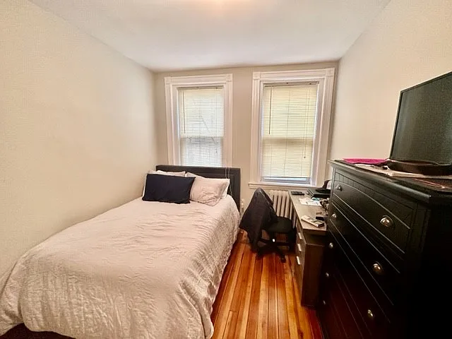 220 Hanover St #26 — Photo 5