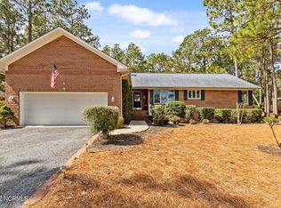 5 Grayson Ln, Pinehurst, NC 28374