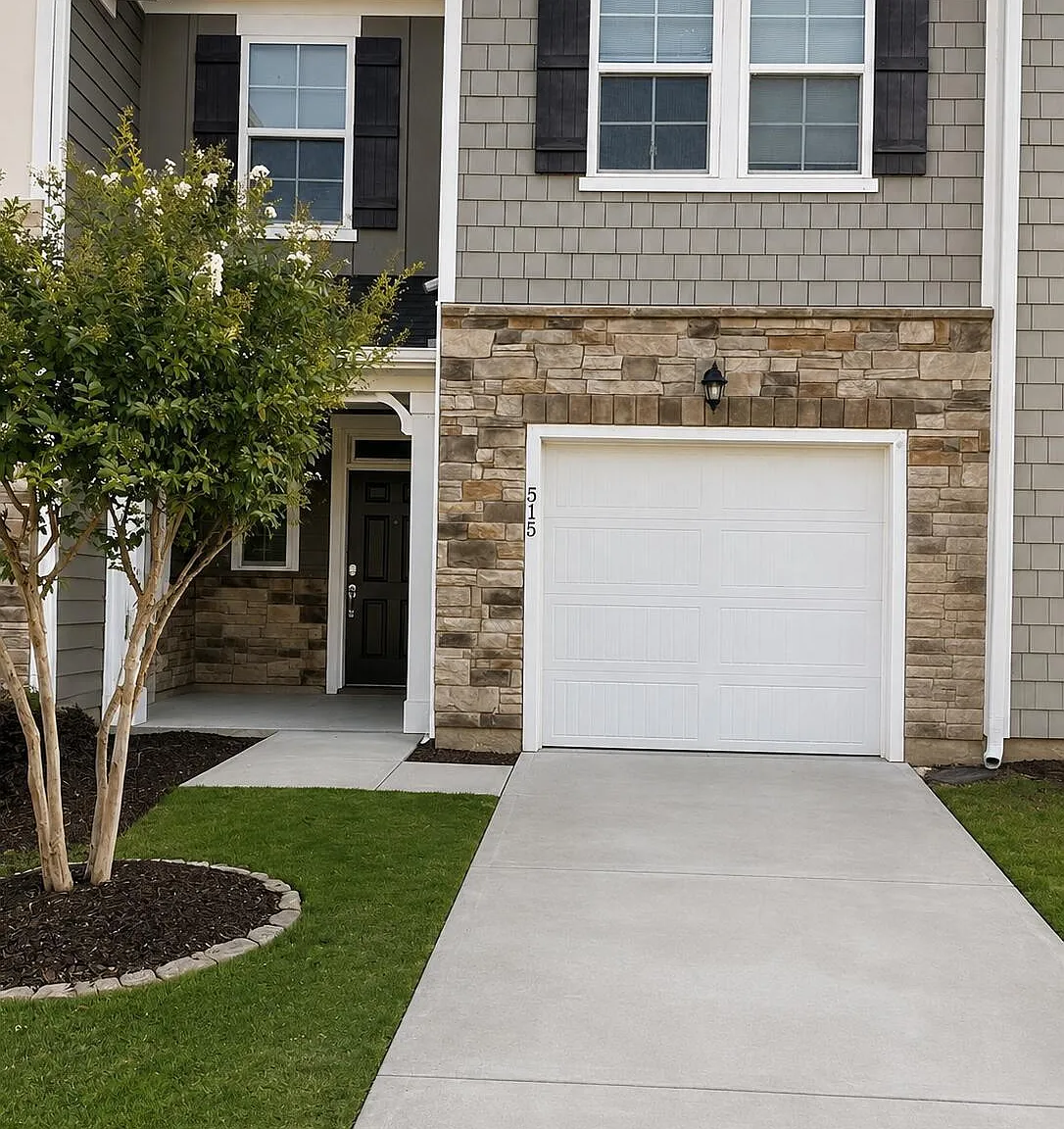 3 bed, 2.5 bath, $2,350 — Photo 1