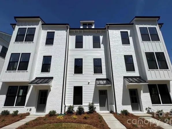 5009 Layman Dr, Charlotte, NC 28226