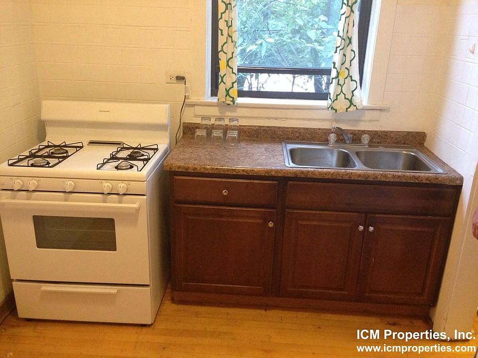 1st image of 3932 N Keeler Ave #1