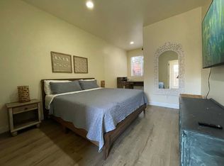 3858 Keeshen Dr #C, Los Angeles, CA 90066