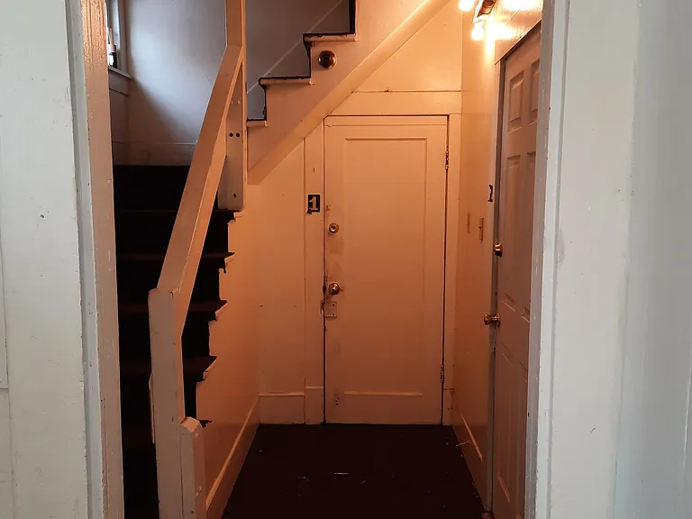 413 Lake St #2 — Photo 2