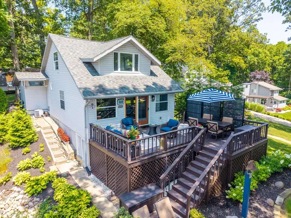 5692 S 980 E, Wolcottville, IN 46795