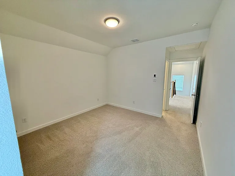 1712 Homestead Way — Photo 26