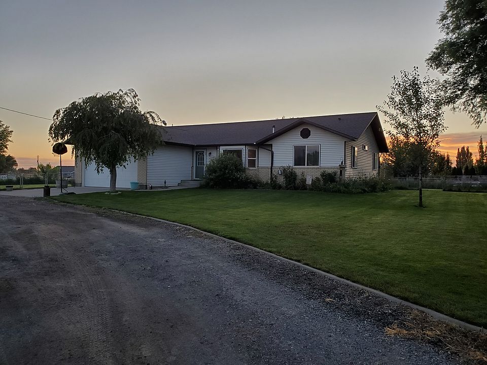 1st image of 79 Sunnyside Dr