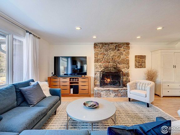 3rd image of 710 Linden Park Dr