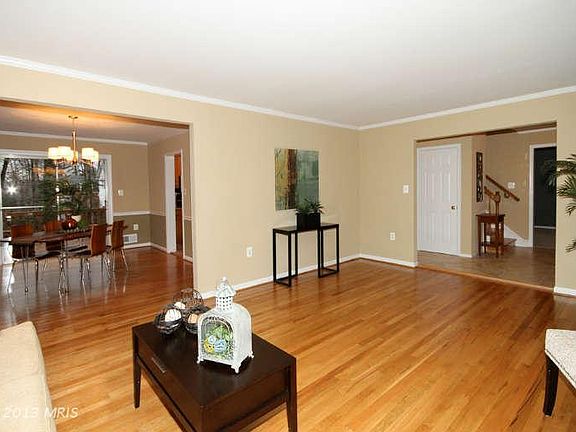 4th image of 3815 Winterset Dr