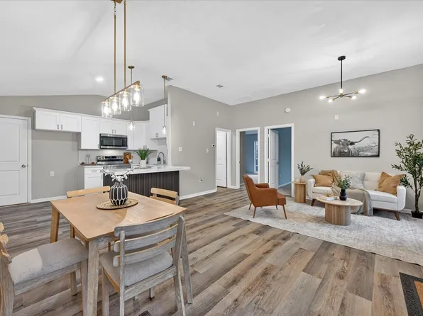 538 Pemberton Hill Rd, Dallas, TX 75217